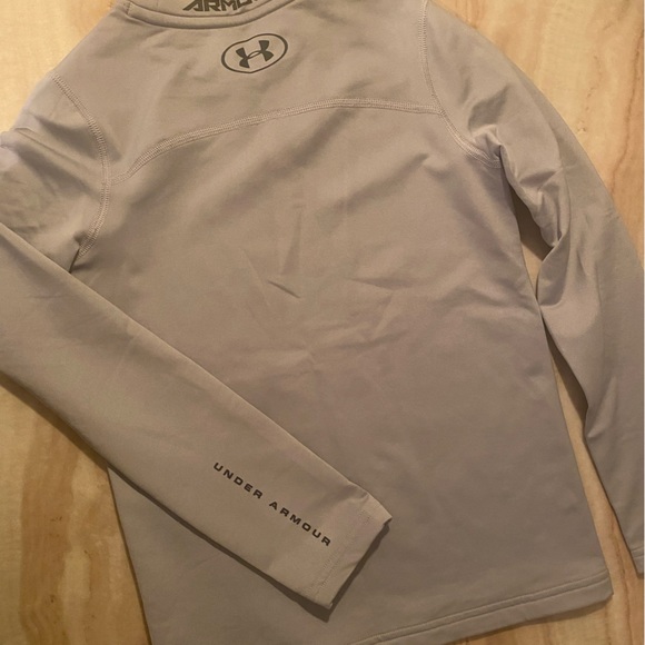 NWOT Under Armour long sleeve - Picture 4 of 4
